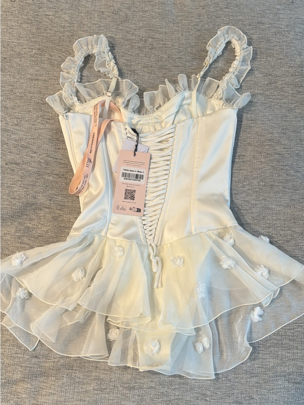 Oh Polly Romper - Picture 2 of 4